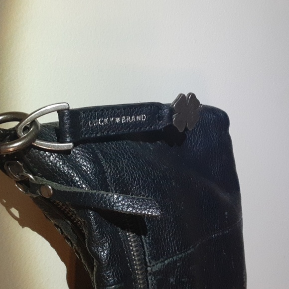 Lucky Brand purse with cute key ring Black leather purse - Picture 2 of 8